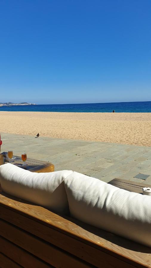 Les Vagues Au Balcon Apartment Empuriabrava Ngoại thất bức ảnh